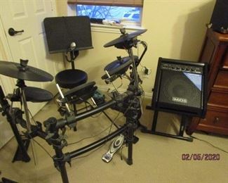 Simmons Electronic Drum Set (Amp sold separately)