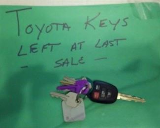 Toyota Car keys left at All Points Estate Sale in Dallas....