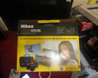 Nikon D3200 Digital Camera. Like New.