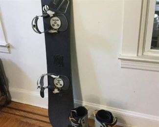 Burton Snowboard with Vans Step-In Boots https://ctbids.com/#!/description/share/311747