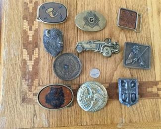Hip lot of vintage belt buckles https://ctbids.com/#!/description/share/311784