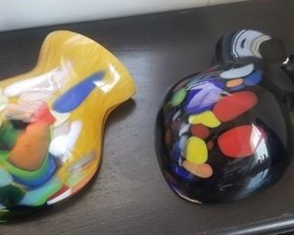Art Glass Wall Vase Pair https://ctbids.com/#!/description/share/311900