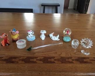 Ceramic and crystal figurines https://ctbids.com/#!/description/share/311906