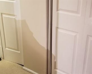 Neato Green Floor Lamp https://ctbids.com/#!/description/share/312352