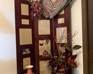 Tri Folding Picture Frame and Accessories
