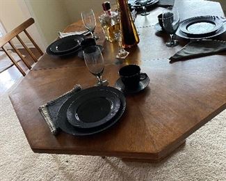 Mid Century Lane Furniture Acclaim Dining Table 1 Leaf. Has Sun Damage on Table