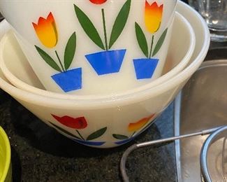 Vintage Fire King Tulips Nesting Bowls (3)