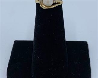 Pearl and Diamond Ring