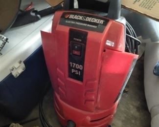 Black and Decker 1700 PSI electric power washer