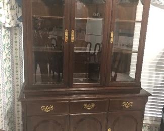 ethan allen china cabinet 
