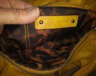Makowsky leather purse