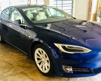 Tesla 2017 Model S 100D
