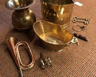 Brass Decorative Collection https://ctbids.com/#!/description/share/314005