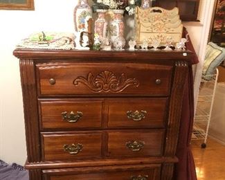 Chest of drawers