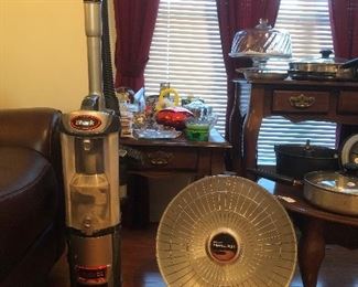 Shark duo clean
Presto heat dish - parabolic electric heater