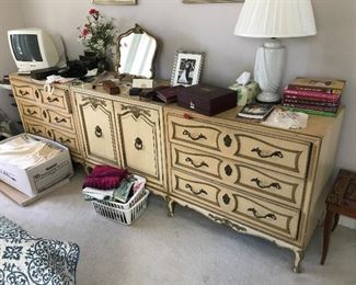 Triple Dresser