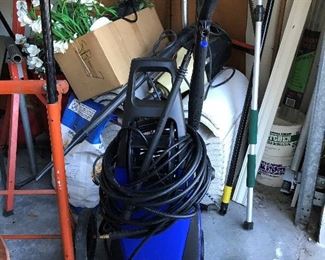 PRESSURE WASHER