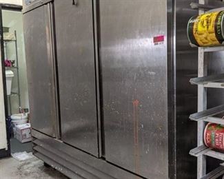 Avantco Refrigerator On Castor's