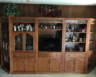 LARGE display/media center (5 pieces)