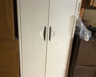 Storage cabinet