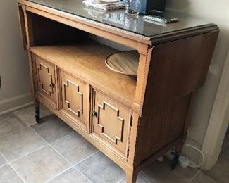 Rolling sideboard