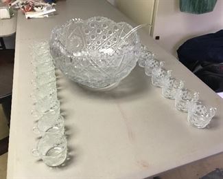 LARGE punch bowl w/18 cups