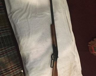 Browning 22 long rifle & Ithaca super single gauge . 