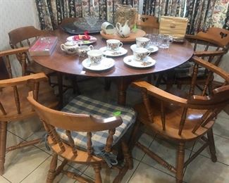 Vintage Maple Dining Table 