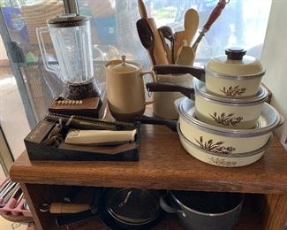 Vintage cookware & appliances
