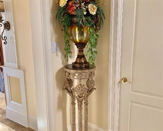 Lam Lee pedestal stand with Lam Lee custom floral arrangement (2 of 2)