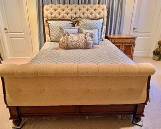 Hickory White queen sized sleigh bed