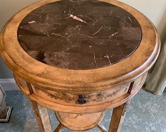 Detail table with drawer