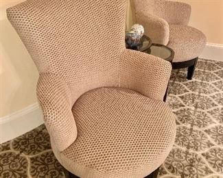 Detail swivel chair