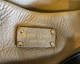 Detail Kate Spade leather purse