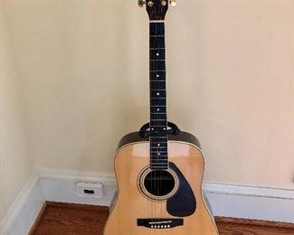 Yamaha guitar