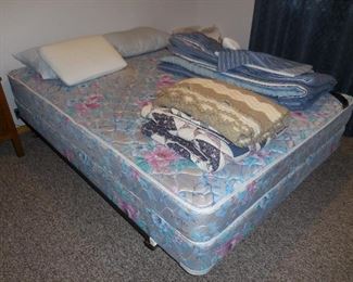 queen mattress set with frame