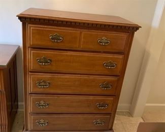 #7 Summit Chest of 5 drawers 36x19x48 $125.00