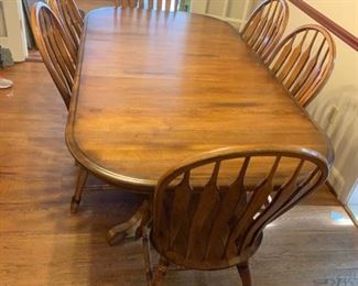 #4	Oak Rectangle Table w/2 leaf & 6 chairs  58-96.5x42x30	 $ 225.00 
