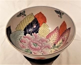 Lot #83   Vintage Asian style bowl on stand  $25.00
