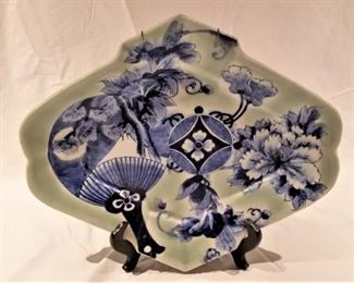 Lot #90  Antique Chinese platter    $80.00