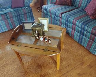 Oak Williamsburg serving coffee table