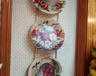 Decorative Apple plates with stand
