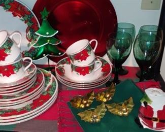 Poinsettia Christmas dishes