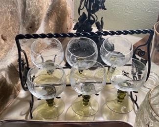 Wine Aerator and Matching Stems in Carrier