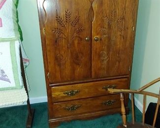 Beautiful Oak dresser or armoire