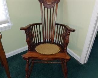 Awesome antique rocking chair