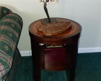 Beautiful mahogany leather top Barrel open tables