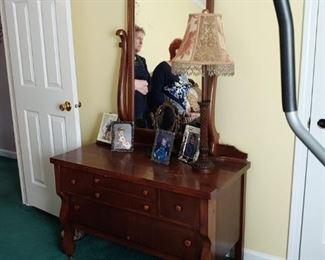Oak dresser with swivel mirror