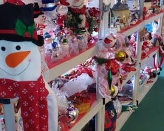 Huge selection of great Christmas ornaments