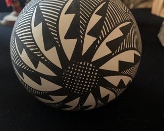 Acoma pot